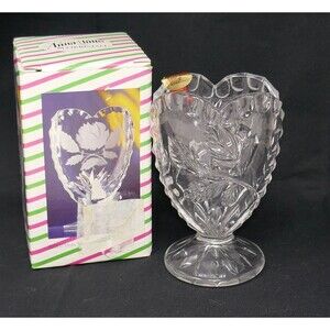 Anna Hutte Bleikristall Heart Shaped 24% Lead Crystal Etched 5" Flower Vase